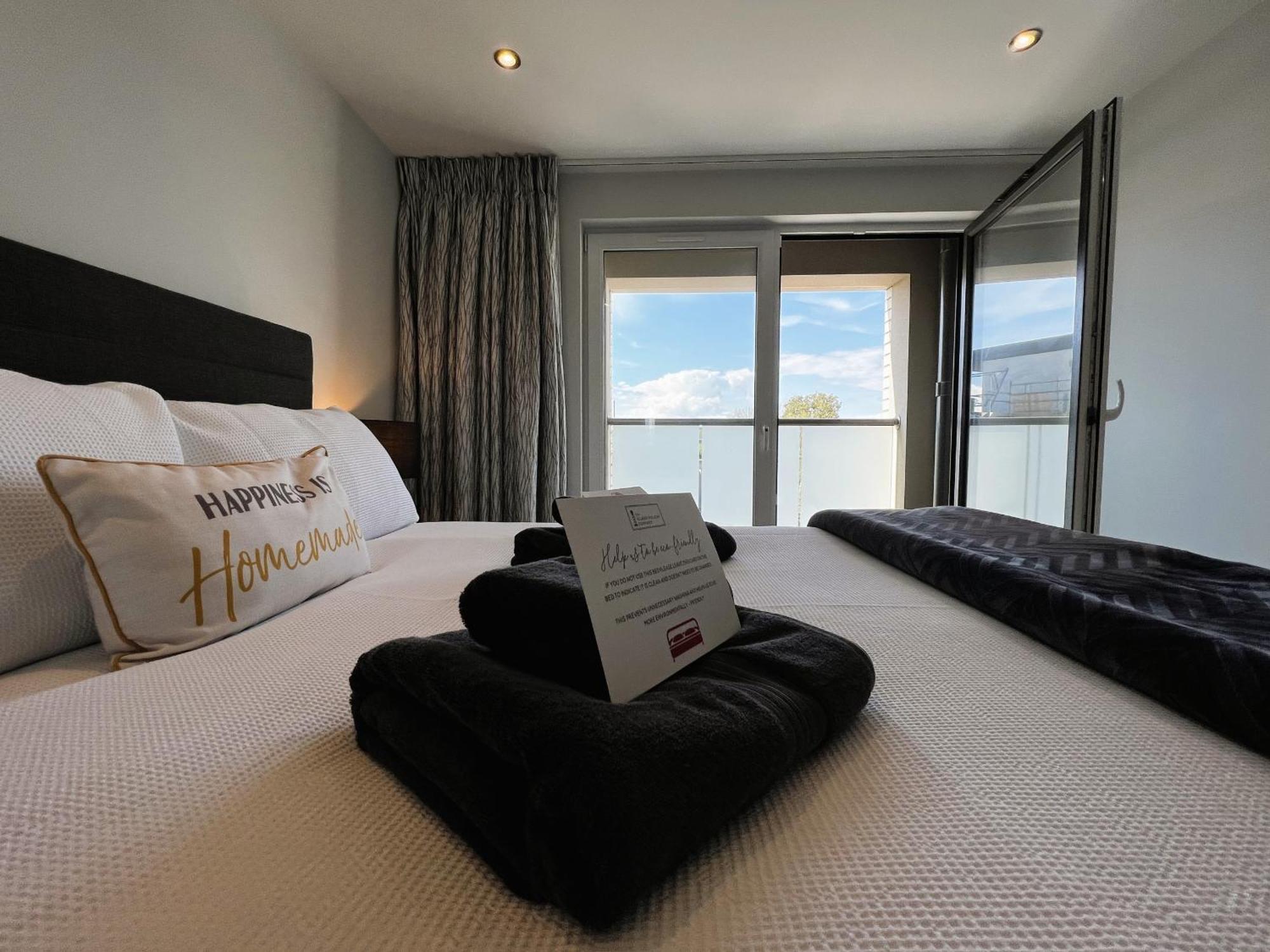 Island Time Apartment แซนดาวน์ ภายนอก รูปภาพ