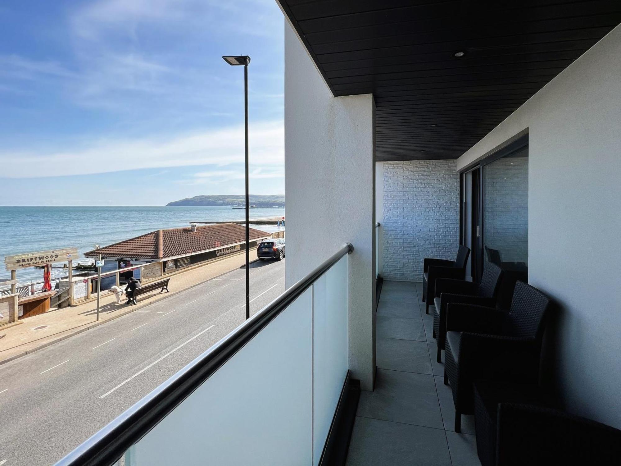 Island Time Apartment แซนดาวน์ ภายนอก รูปภาพ