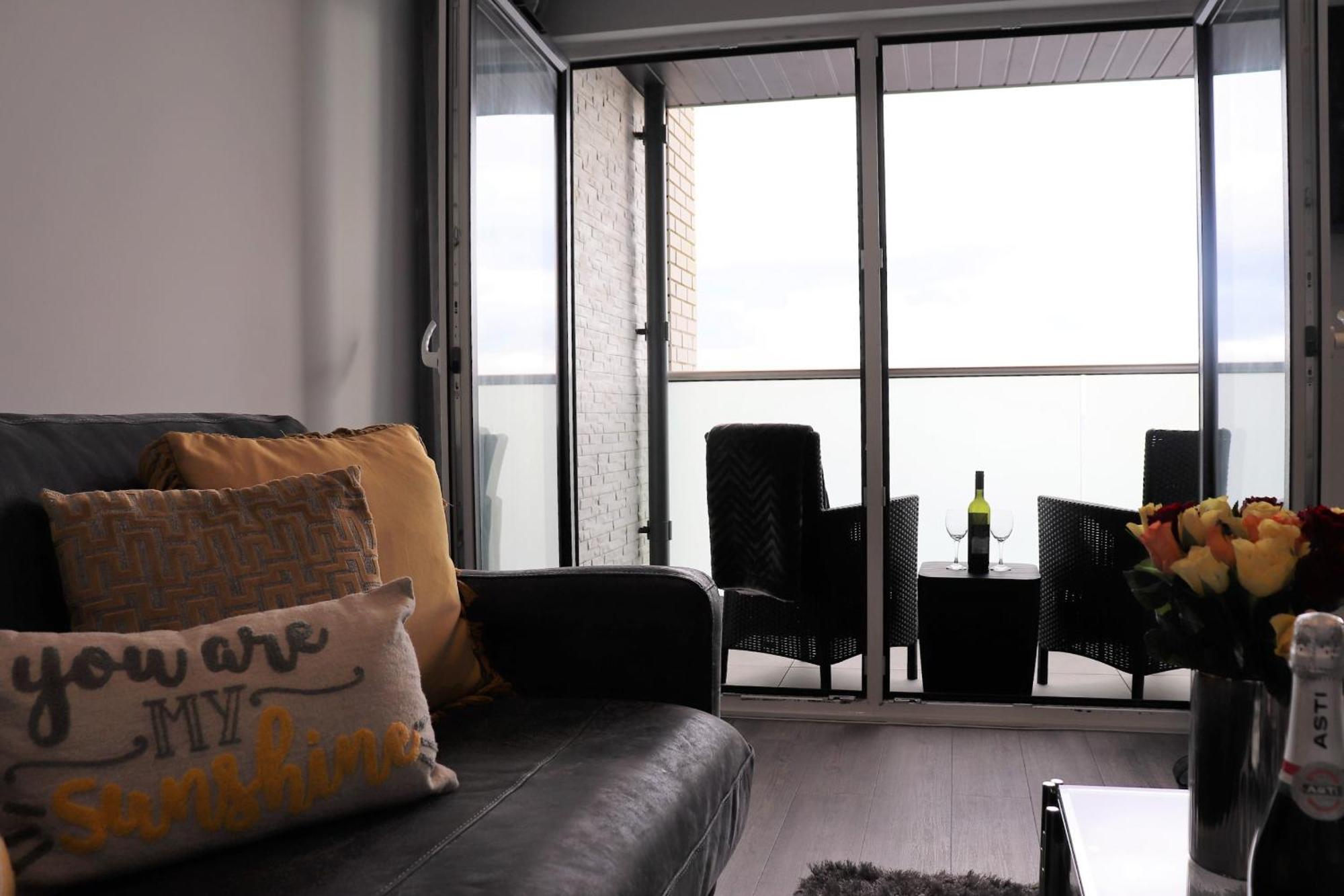 Island Time Apartment แซนดาวน์ ภายนอก รูปภาพ